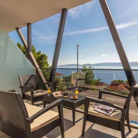 Amazing In Medici With Kitchen Apartment *