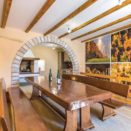 Amazing In Medici With Kitchen Apartment *